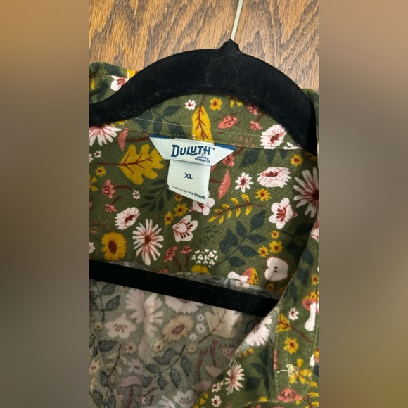 Duluth Trading Co. Free Swinging Flannel - XL - Picture 5 of 7